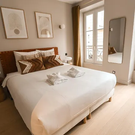 Cosy Tour Eiffel-invalides Daire