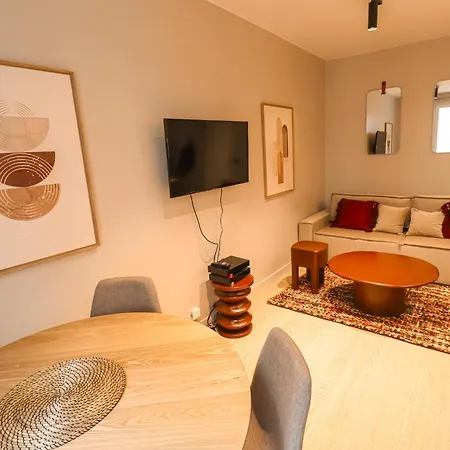 Cosy Tour Eiffel-invalides Διαμέρισμα *