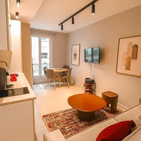 Cosy Tour Eiffel-invalides Apartment Paris