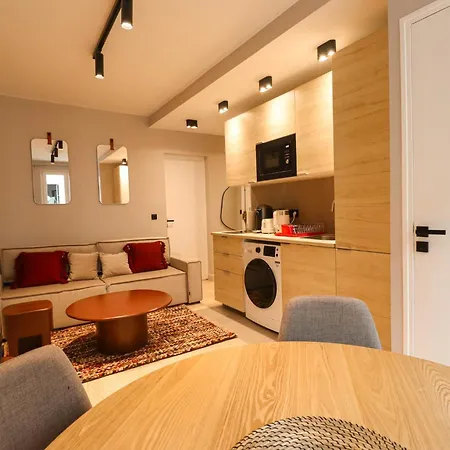 Cosy Tour Eiffel-invalides