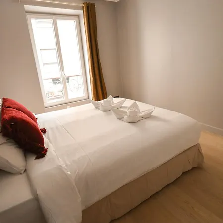 Cosy Tour Eiffel-invalides