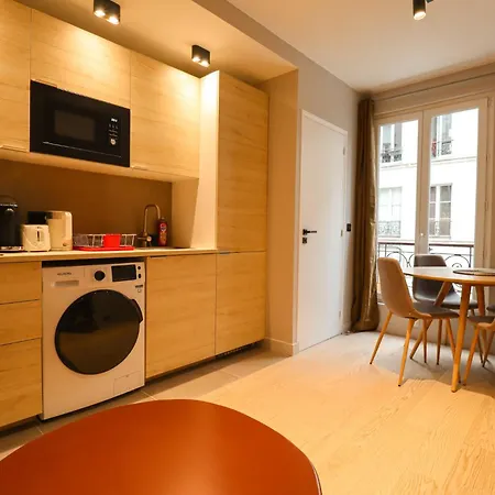 Apartament Cosy Tour Eiffel-invalides *